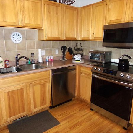 סילברת'ורן Forest Park 3 Bed 4 Bath Twnhm Htjm מראה חיצוני תמונה