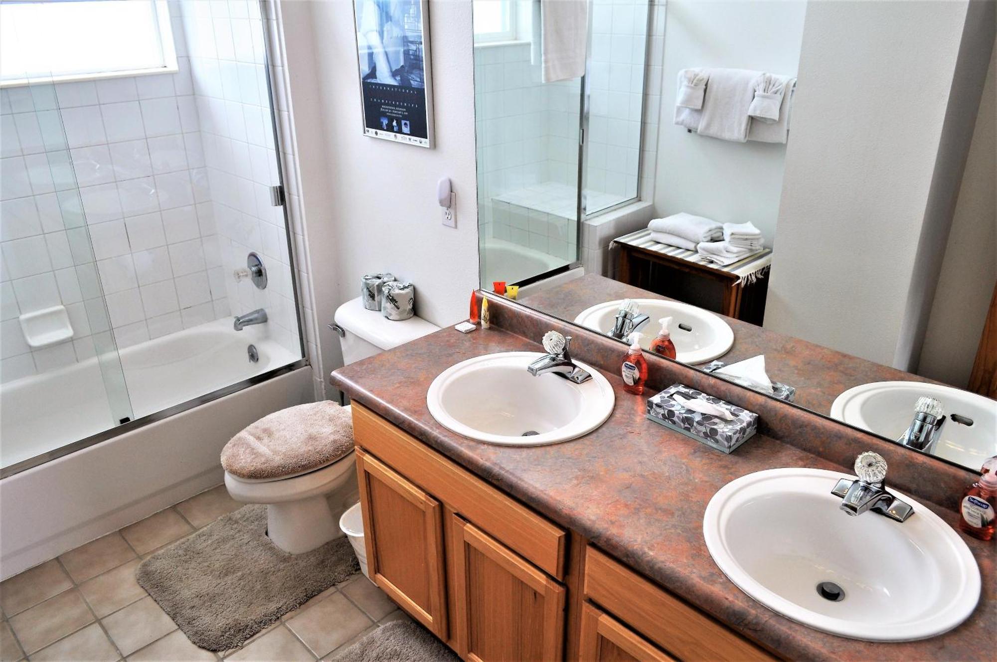 סילברת'ורן Forest Park 3 Bed 4 Bath Twnhm Htjm מראה חיצוני תמונה